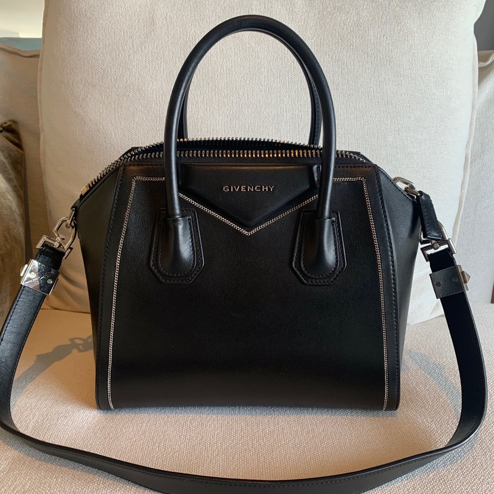 Givenchy Antigona Bag Leather w/ Chain